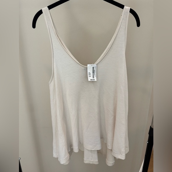 NEW Soft Waffle Sleeveless Swing Tank Top in Ivory / Cream, Size L - Picture 1 of 8